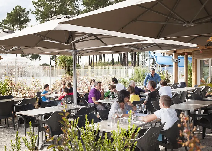 Vacanceole - Le Domaine Des Grands Lacs 3*