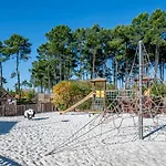 Vacanceole - Le Domaine Des Grands Lacs 3*