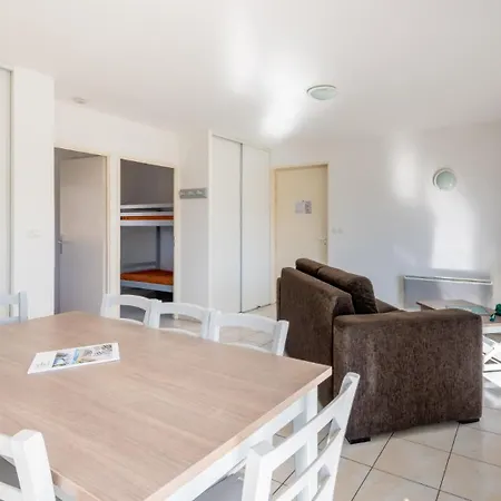 Vacanceole - Le Domaine Des Grands Lacs