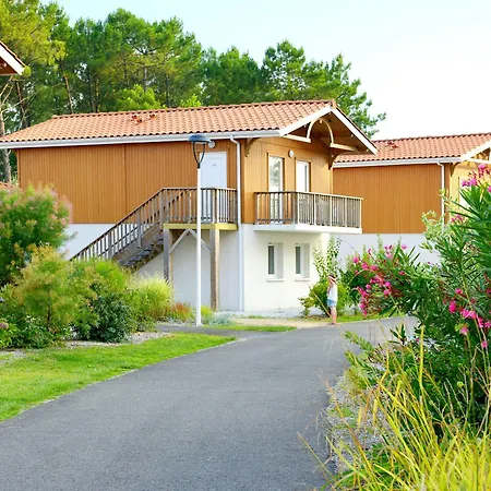Vacanceole - Le Domaine Des Grands Lacs ホリデーパーク 3*