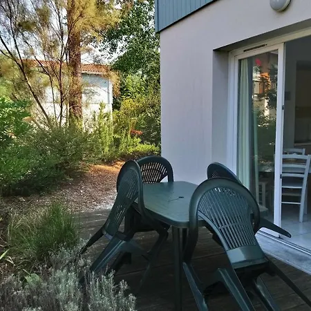 Vacanceole - Le Domaine Des Grands Lacs 3* 波讷地区帕朗提