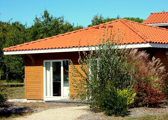 Vacanceole - Le Domaine Des Grands Lacs